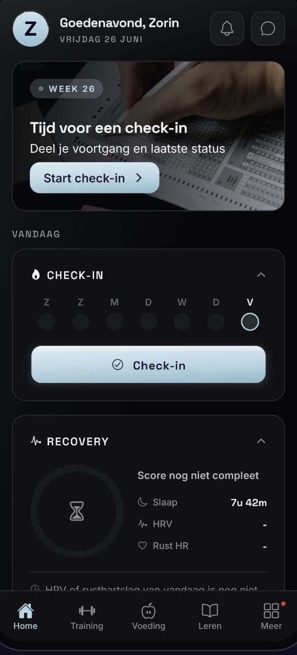 Het startscherm van de Evotion-app met de dagelijkse check-in en herstelscore.